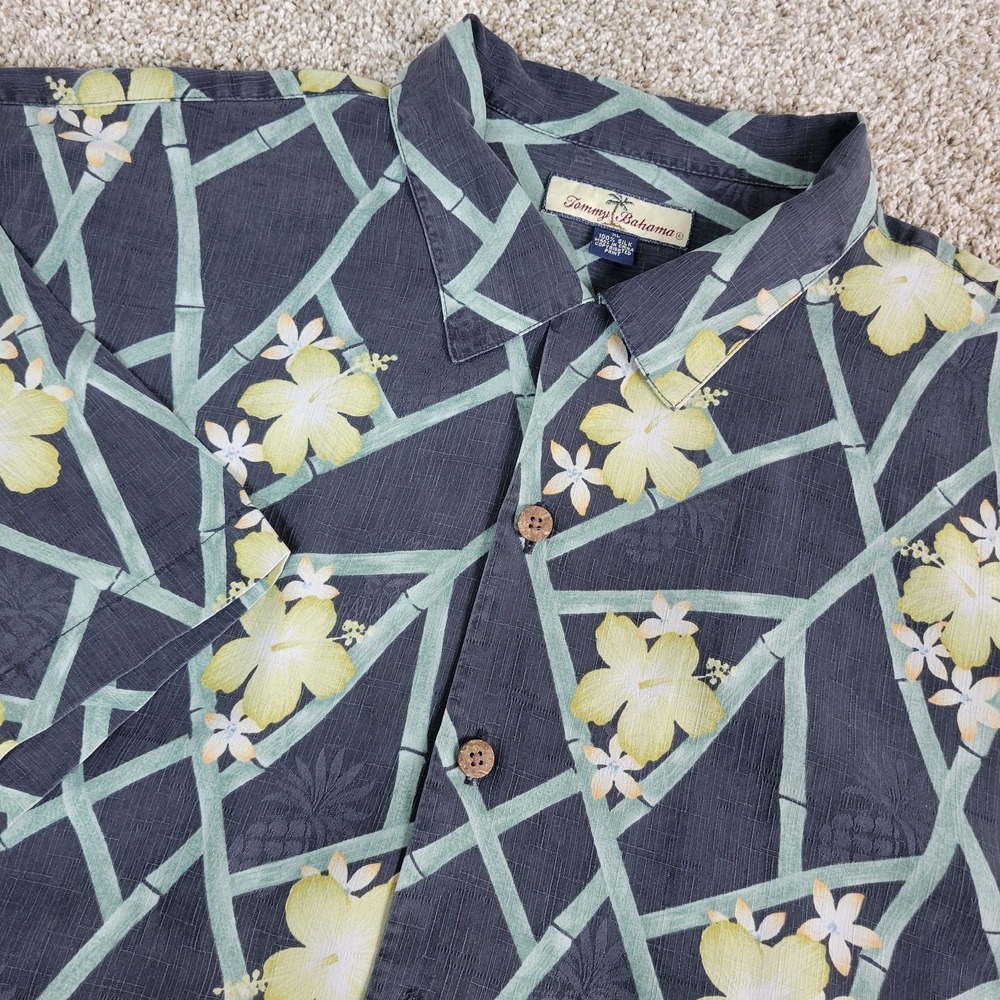 Vintage Tommy Bahama Mens XL Black AOP Floral Bamboo Hawaiian Short Sleeve